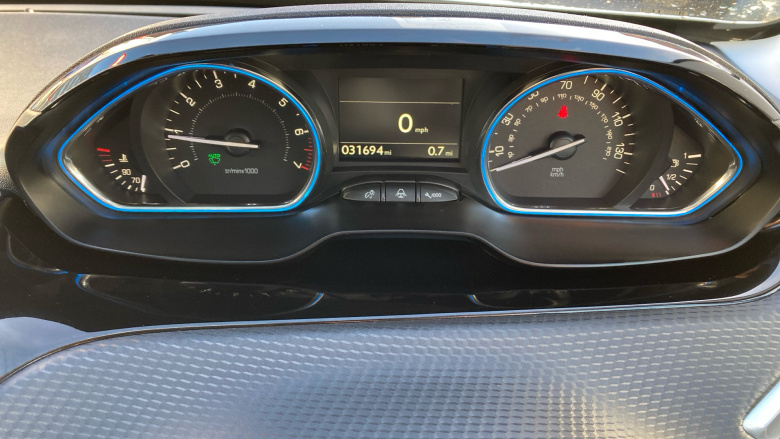 Peugeot 2008 1.2 PureTech 110 Allure Premium 5dr Petrol Estate